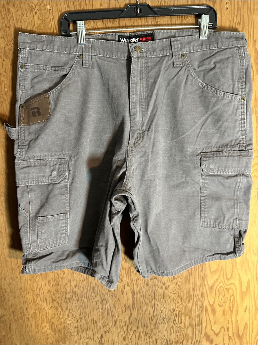 Wrangler Men’s Cargo Shorts in Gray
